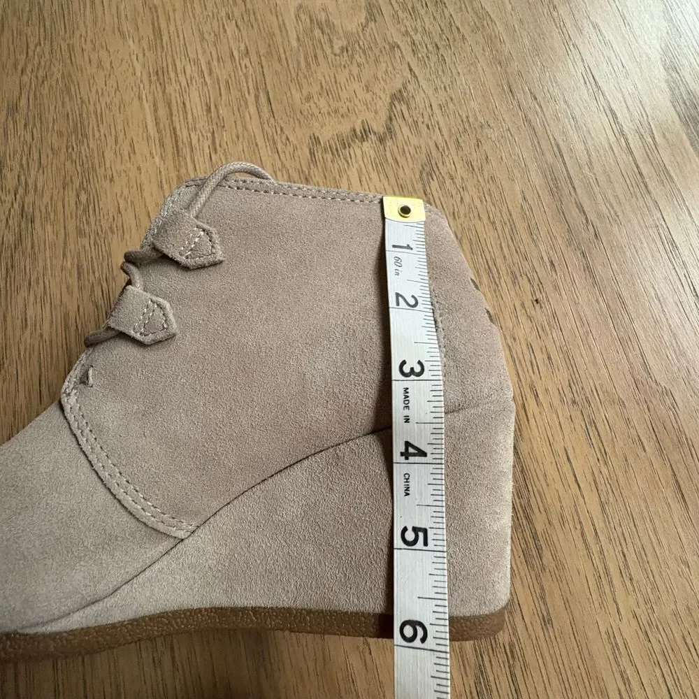 TOMS 